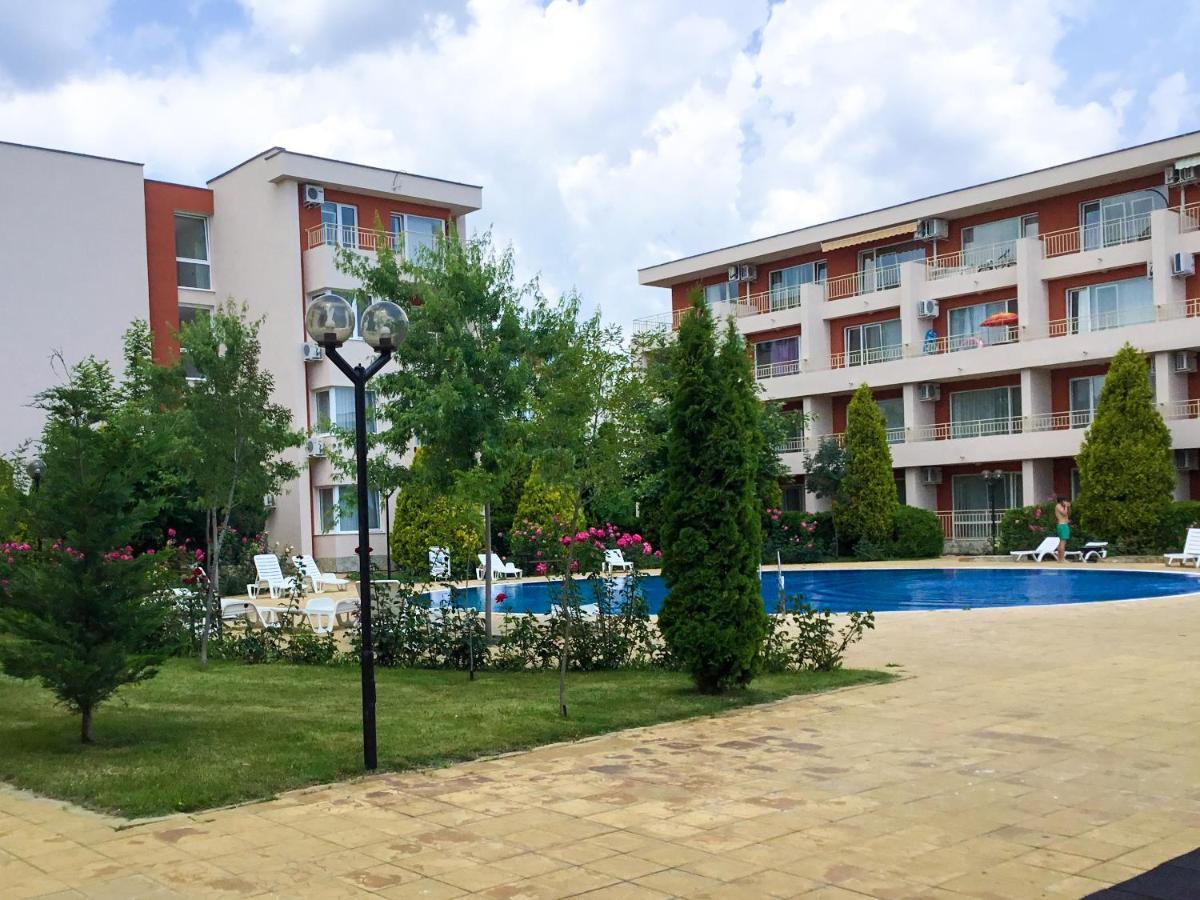 Nessebar Fort Club Apartment 226 ซันนีบีช ภายนอก รูปภาพ